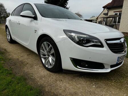 VAUXHALL INSIGNIA 2.0 CDTi SRi Nav Euro 6 (s/s) 5dr