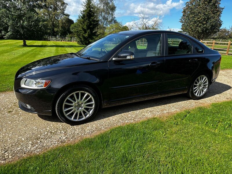 VOLVO S40